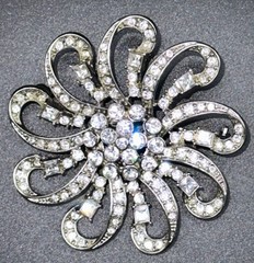 Spectacular Clear Rhinestone Flower Pin Brooch