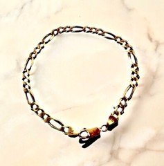 OTC Vintage Italy 14K Gold Figaro Link Chain 9″ Bracelet 9.6 grams Signed