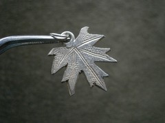Maple Leaf Acer Vtg Unusual Detailed Sterling Silver Bracelet Charm Pendant 1.2g