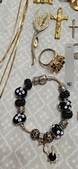 Wearable Jewelry mixed lot, Vintage And New