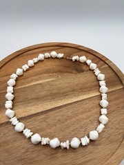Vtg Lucite Textured Beaded Chip Necklace White Gold Beads 18”