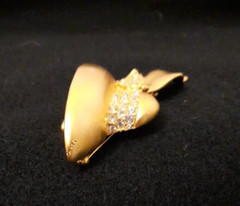 Bijoux Givenchy Vintage Woman’s Pin Brooch Brushed Gold Face Hat Runway Signed