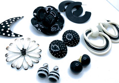 Lot 8 Dramatic 1960s-1980s Plastic Resin Metal Black & White Earrings & Brooches