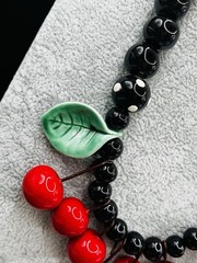 Vtg Red Cherries Black Bead Necklace Rockabilly Pin-Up Flying Colors Choker 80’s