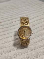 MMA Metropolitan Museum of Arts Gold Tone Bracelet Watch VINTAGE