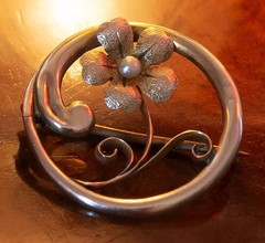 Antique 5 Leaf Clover Brooch 9ct Gold Seed Pearl Edwardian Lucky Charm #12878