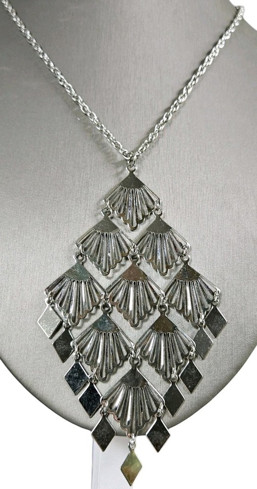 Vintage Large Pendant Necklace Fan Scallop Diamond Shape Silver Tone Chain 18″