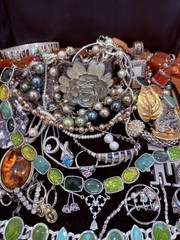 Vintage Estate Costume Jewelry Lot ! TRIFARI , SARAH COV and more!