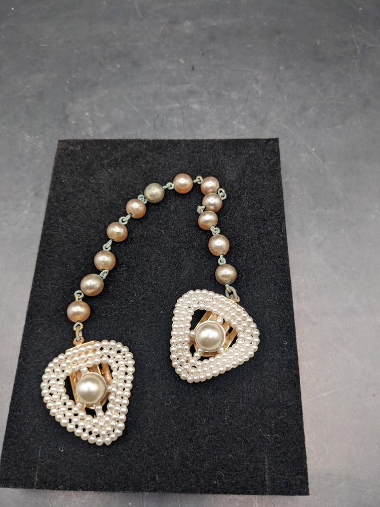 Vintage Double Heart Fur Clip With Faux Pearls