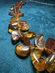 Huge Vintage Amber Necklace 121.9 Grams