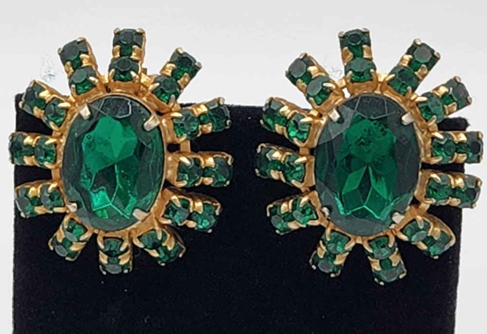 Vintage Green Oval Crystal Halo Clip On Earrings Mid Century Cocktail Cluster