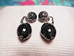 DALSHEIM EARRINGS ~ VINTAGE PAIR OF DALSHEIM CLIP ON EARRINGS ~ CIRCA 195Os.
