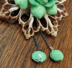 Handmade Seashell Brooch Pin Flower Design Dangling Shells Green 2.25″ Diameter