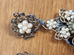 Women’s Vintage Clamp/Clip On Earrings Filigree Floral Faux Pearl Clusters