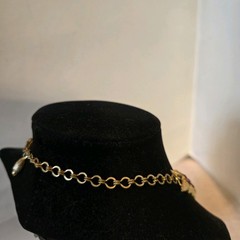 Vtg Red Rhinestone Holly Choker Necklace 15.5 in Gold Tone Adj Christmas Holiday