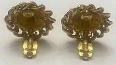 Nice Quality Gold Tone 1.50” VTG Circular Clip-On Earrings Roaring Lion Face EUC
