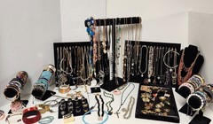160 Pc Vintage To Now Mixed Jewelry Lot Necklaces Bracelets Brooches Rings Pins