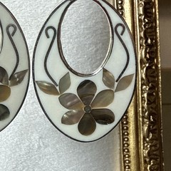 Vintage 70s Alpaca Earrings Modern Cut Away OVAL Enamel Inlaid MOP Silver 2″