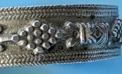 Vtg Israel Silver Cuff Bracelet 46 Grams Grapes & Palm Tree Hinged w/Pin Judaica