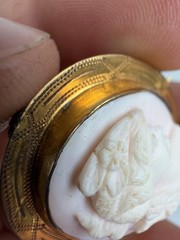 Antique Victorian Portrait Cameo Pendant Brooch W Engraved 10K Gold Bezel 5 gram