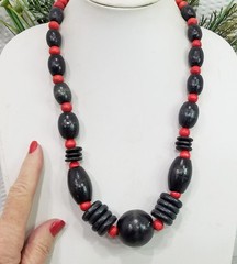 Vintage 1970s Boho Ethnic Tribal Chunky Red and Black Wooden Geo Bead Necklace