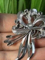 Vintage Sterling Silver Leaf & Ribbon Brooch Pendant / Pin, 8g, Mid-Century 2”