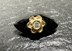 VINTAGE .5″ BLACK ONYX MARQUISE WITH 14K FLOWER & DIAMOND INSERT N328