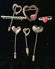 Lot of 7 Vtg/Mod Goldtone Heart Pins Stick Cloisonne Flower Heart Locket Bar Pin
