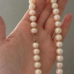 Vintage 9MM Big Genuine Real Pearl Hand Knotted 14K Yellow Gold Necklace 18″