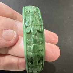 Green Lucite Plastic Bracelet Carved Flowers 2.5 In Diameter