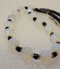 Vintage Fauceted Opalite And Black Onyx Bead Choker Necklace Iridescent Glass