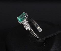 Fine Vintage 0.60ct Colombian Emerald & 0.20ct Diamond Platinum Ring Size 7
