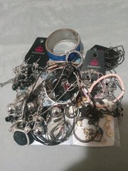Nice Lot Of Jewelry! 20 Pieces, Just $7