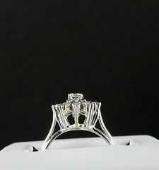 Vintage Ring Solid 14K White Gold Diamonds Engagement Starburst Jewelry Size 5
