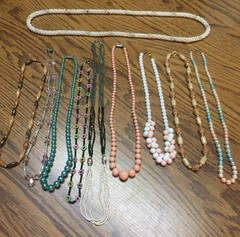 19 Vintage Beaded Necklaces & Bracelets- Lot 1 (Various Styles, Colors & Clasps)