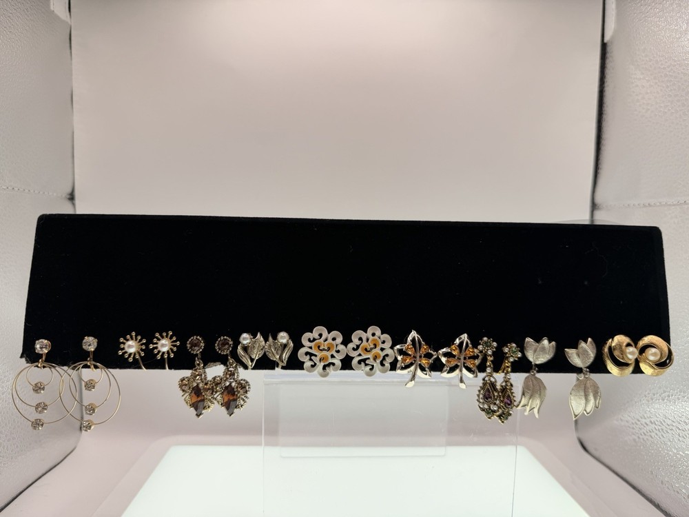 Vintage Clip On & Screw Back Earring Lot 9 Pairs Trifari Lisner Star Signed