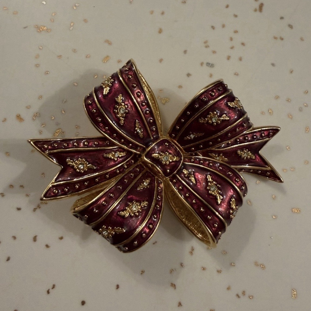Vintage Joan Rivers Maroon Rhinestone Gold Tone Crystal Bow Pin Brooch