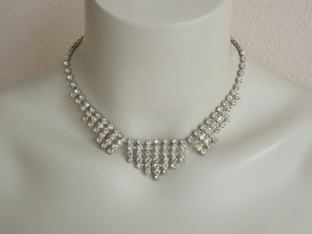 Elegant Necklace, Chain With Clear Rhinestones 22.2 G/Adjustable About 39-45 Cm