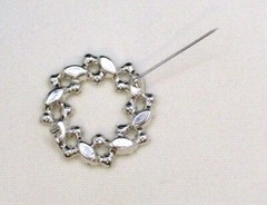Vintage Brooch Clear Rhinestones Prong Set Beautiful Marked B DAVID 40a8