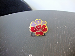 Vintage Cherry Blossom Cloisonne Purple & Red Enamel Gold Tone Scarf Clip