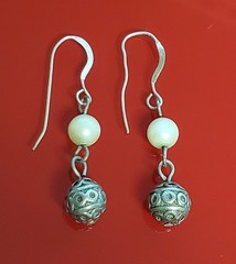 VTG 925 Faux Pearl Drop Earrings 1.5in Sterling Silver 7gtw Pattern Bead Artisan
