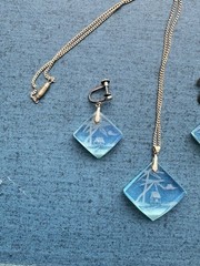 Vintage JAPAN Opal glass Intaglio Sterling Silver Necklace & Earrings Set