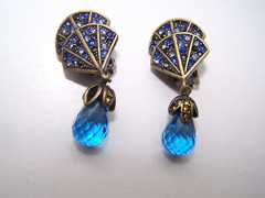 “LaVintage” China Signed Blue Rhinestones & Crystal Glass Clip Earrings – D21