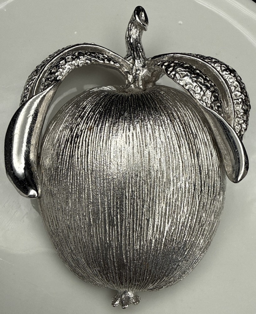 Sarah Coventry Apple Brooch Silver Tone Adam’s Delight Vintage 1960s Signed