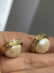 38. Christian Dior Gold tone White Creamy Faux Pearl Stud Earrings 17mm, 9.7g
