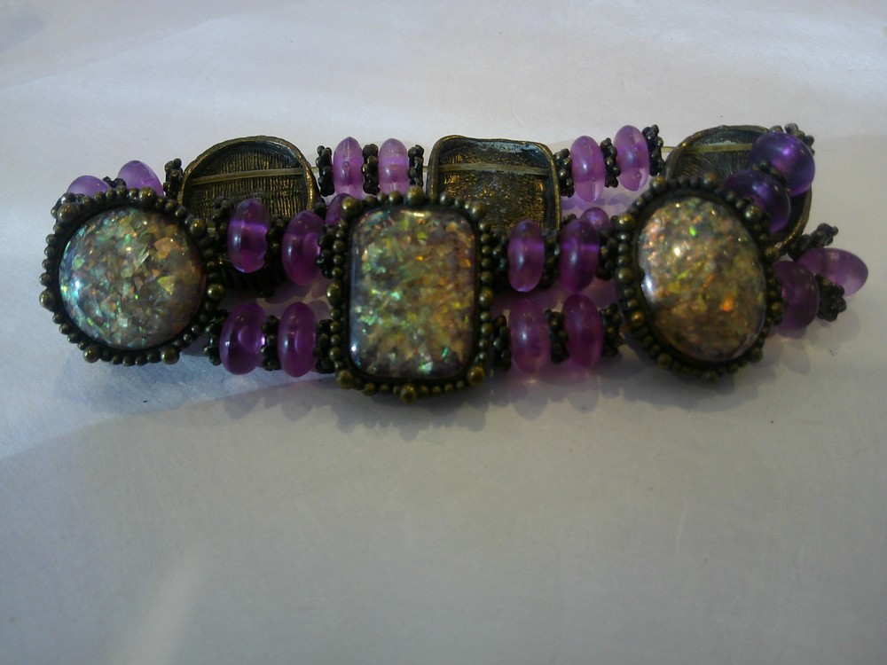 Vintage FLORENZA Gold Tone Bracelet Rhinestone Victorian Style ANY HELP W/STONE