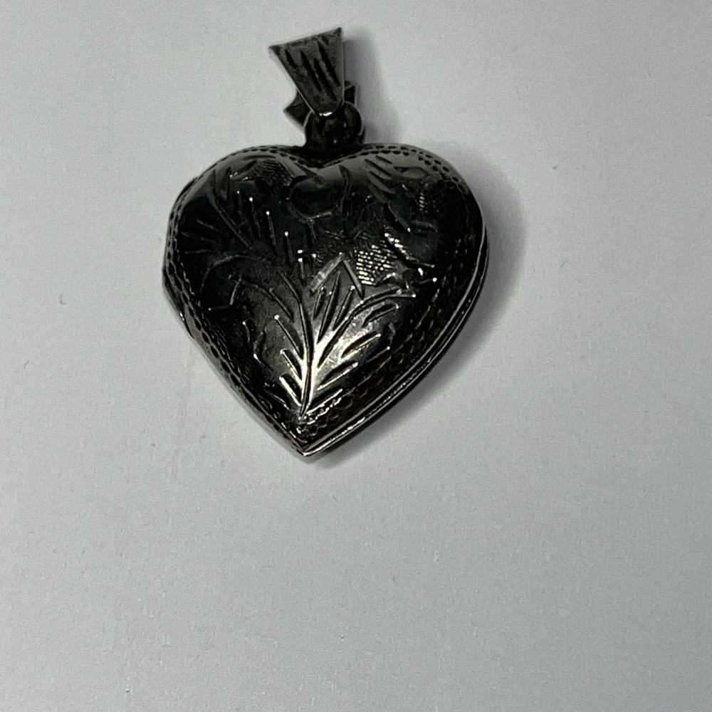 Vintage 925 Sterling Silver Floral Etched Puffy Heart Photo Locket Pendant