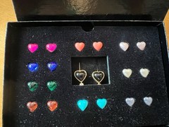 Vintage JOAN RIVERS Gold Tone NIB Interchangeable 10 Color Heart Earings 3611