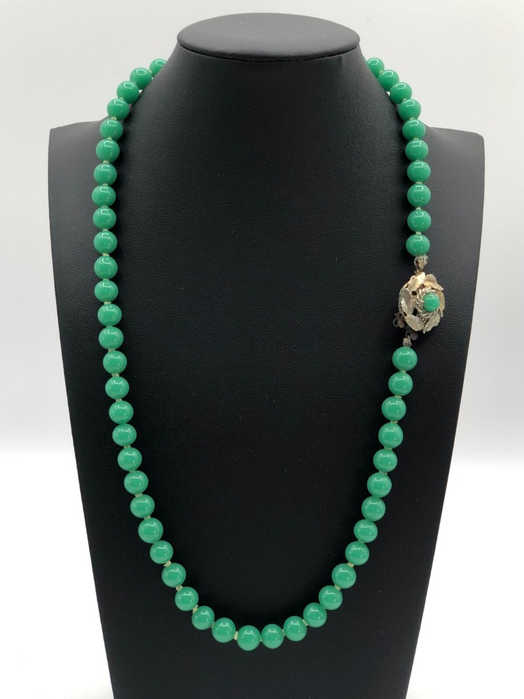 Green Peking Glass Bead Necklace 21″ Knotted 8.25 mm Vintage 1950s MCM