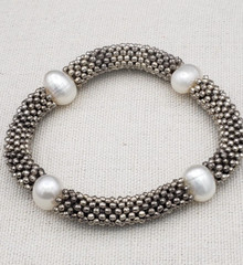 Vintage White Pearl Silver Tone Set Necklace 17″ Bracelet 6.25 in upstretched